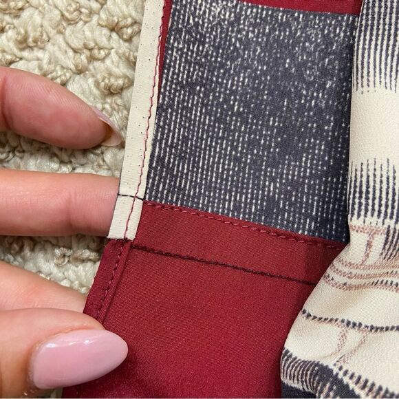 Long Unique London Skyline Print Scarf - Picture 11 of 11